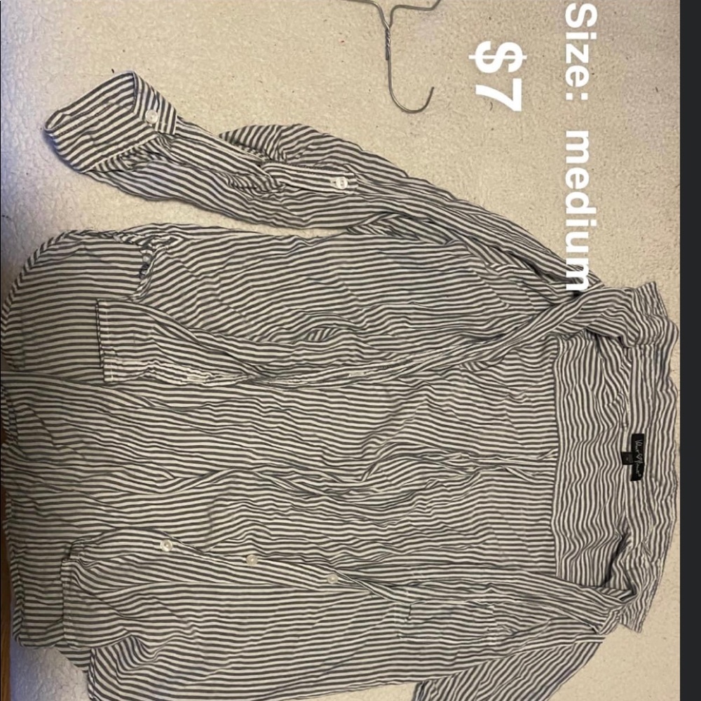Size: Medium. only worn once and super comfy